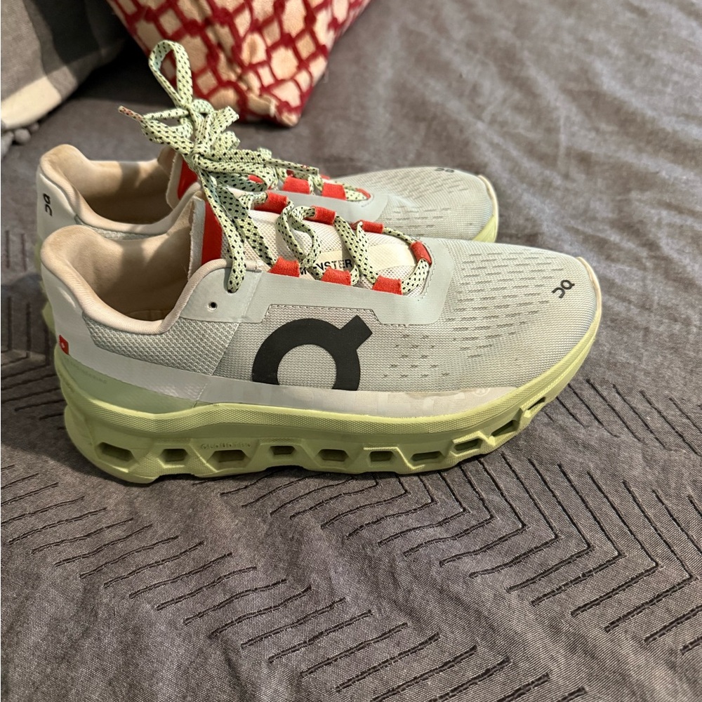 On Running Womens CloudmonsterSneakers - Light Green and White